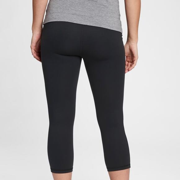 GAP GAPFIT Black Blackout Under Belly Maternity Pregnancy Capris Size XXL - Picture 8 of 12